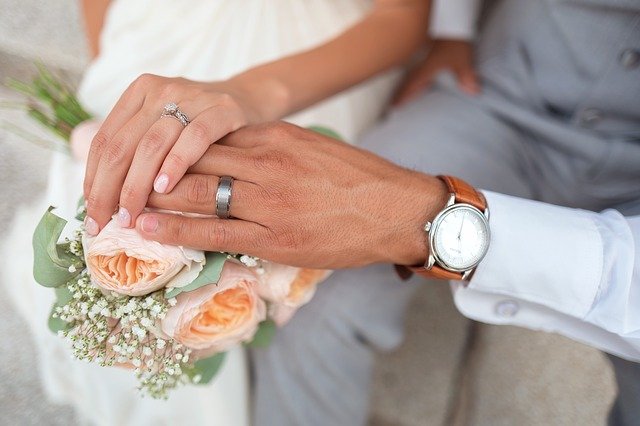 Cérémonie laïque pour mariage à Douarnenez près de Quimper 29